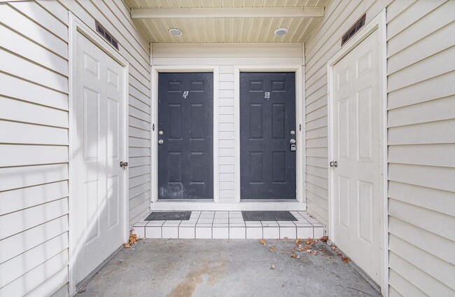 Photo - 1104 N Main St Unidad Apt B