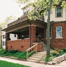 Photo - 301 N Pinckney St