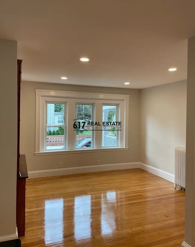 Photo - 2 Water St Unit 1