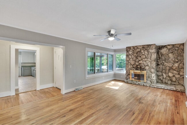 Photo - 507 Eskew Cir