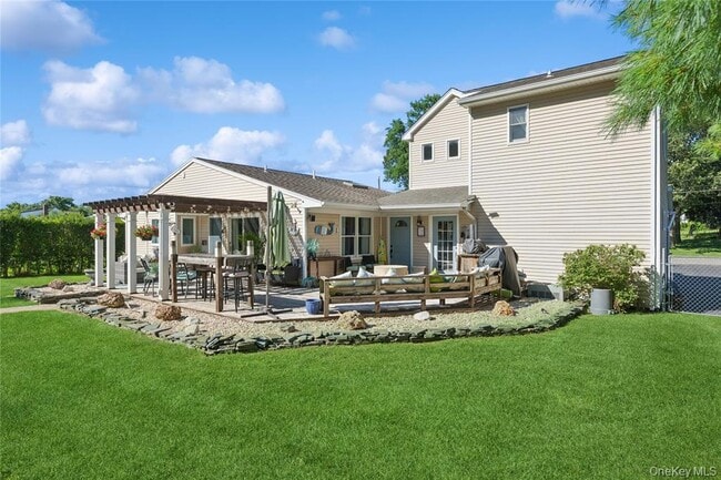 Photo - 123 Broad Ave