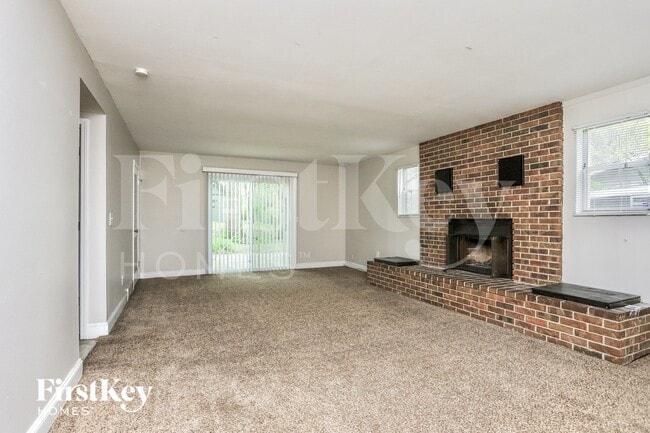 Photo - 6 Van Crest Ln