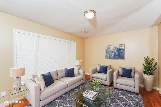 Photo - 1700 Serene Dr