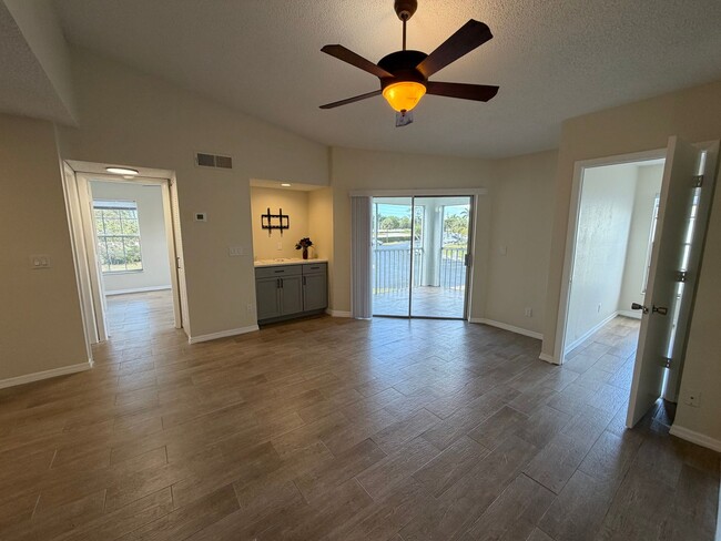Photo - ANNUAL RENTAL - 2ND FLOOR 1 BED PLUS DEN/1 BATH CONDO IN GRANADA LAKES!