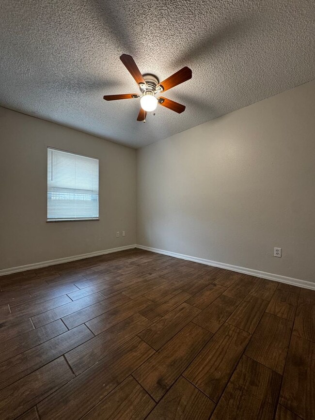 Photo - 108 E Wallace St