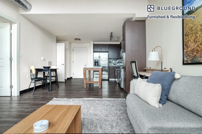 Photo - 625 H St NW Unidad FL9-ID551