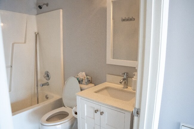 Photo - 2200 Dahlgreen Rd