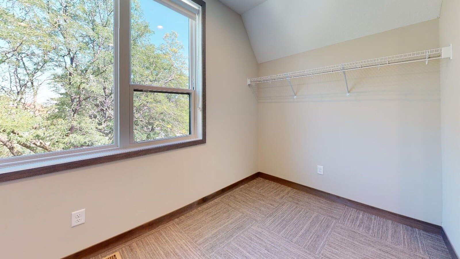 Photo - 614 11th Ave SE Apartamento Unidad 102