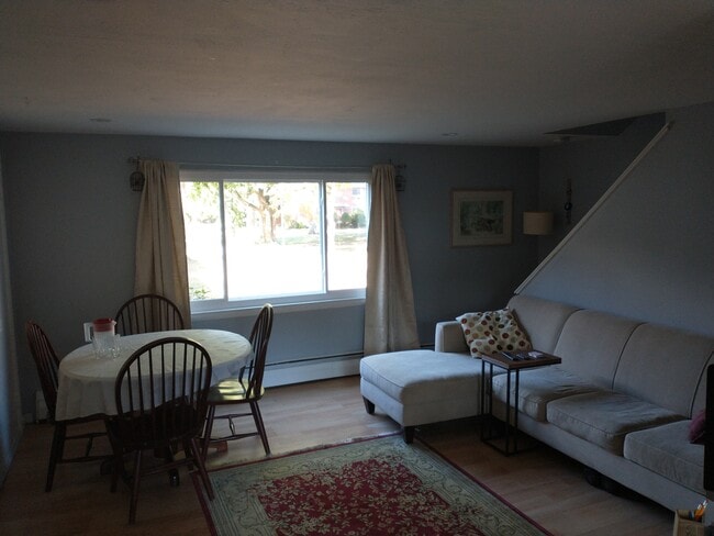 Building Photo - 67 Bishop Dr Unit 67 Bishop