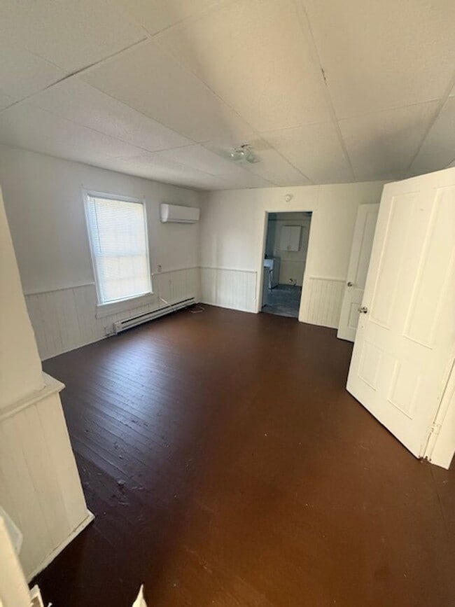 Photo - 1 Bedroom 1 Bath House Available to Rent for $695/ Mo.