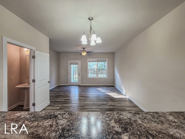 Photo - 127 Beacon Woods Dr