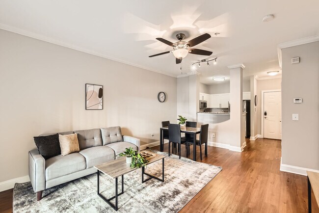 Photo - 215 North Avenue NE Unidad SI FL6-ID1612664P