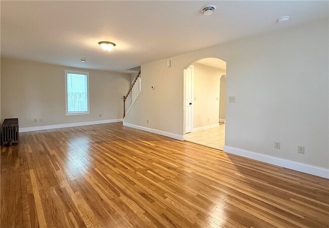 Photo - 206 E 11th St