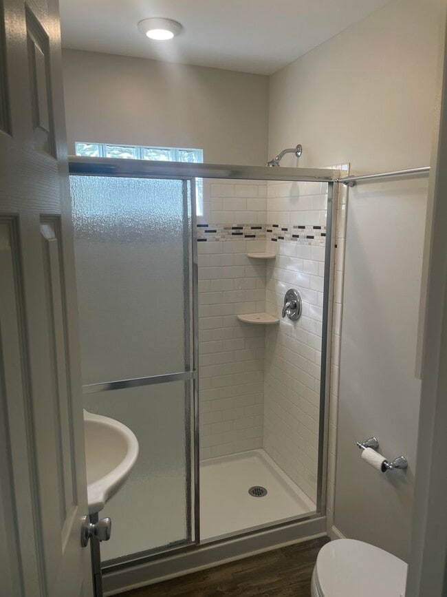 Photo - AVAILABLE NOW!! 4 Bed 1.5 Bath Home IN South Park