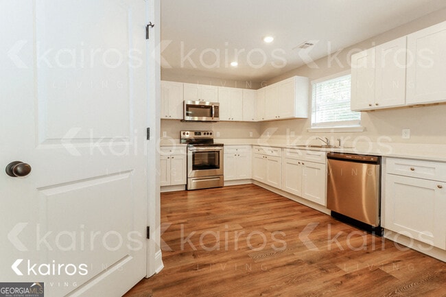 Photo - 153 Cottage Grove Rd