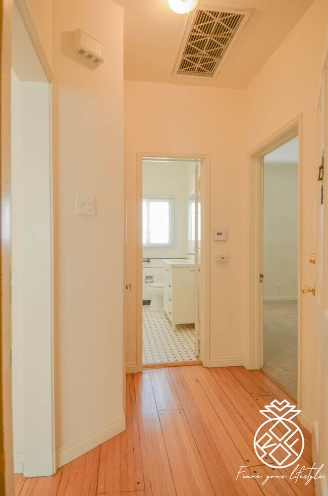 West Olympic Apts For Rent in Beverly Hills, CA