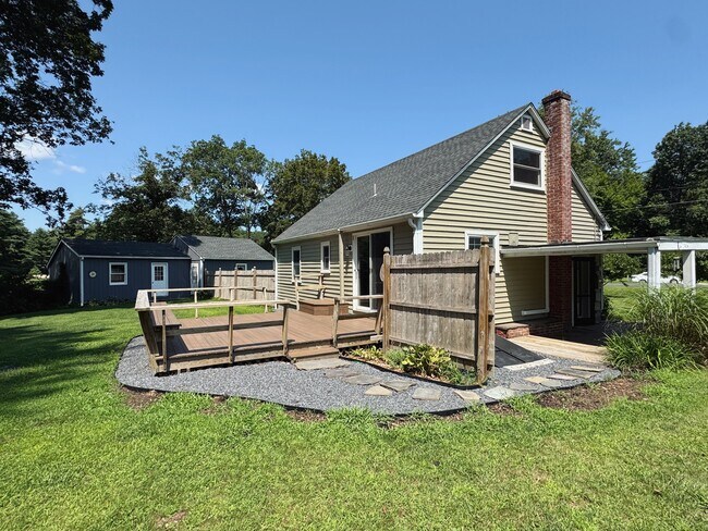 Photo - 11 Raymond Ave