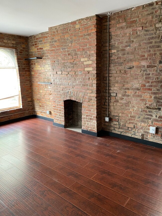 Photo - 874 Oak St Unit A
