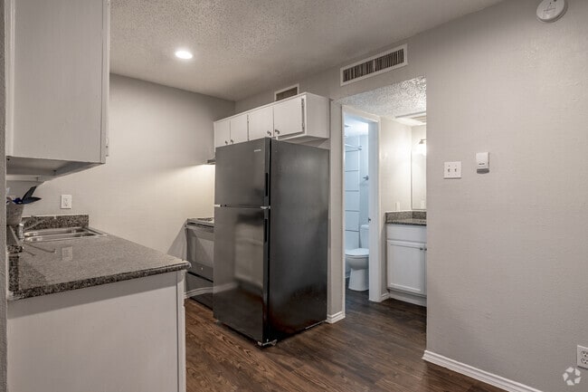 Studio - 364SF - Kitchen/Dining Area - Parkridge