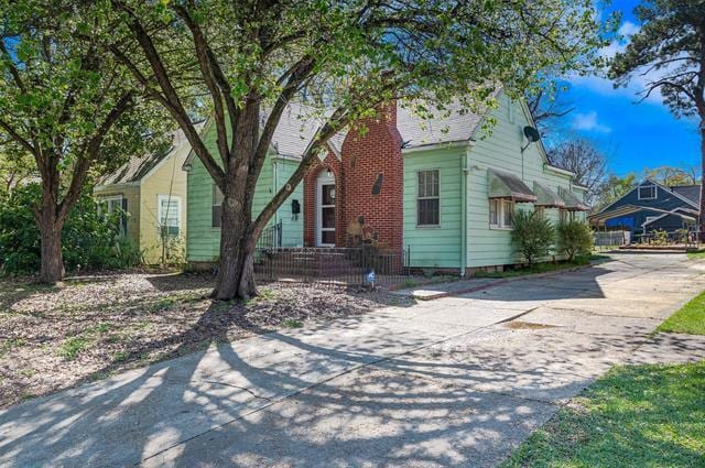 Photo - 117 Merrick St