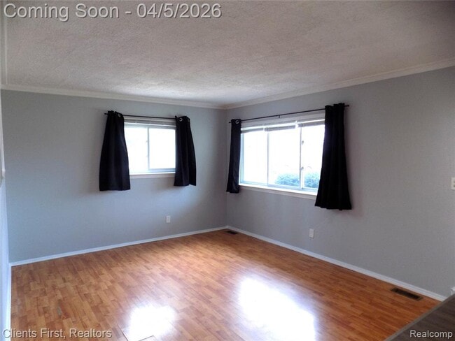 Photo - 39417 Cather St