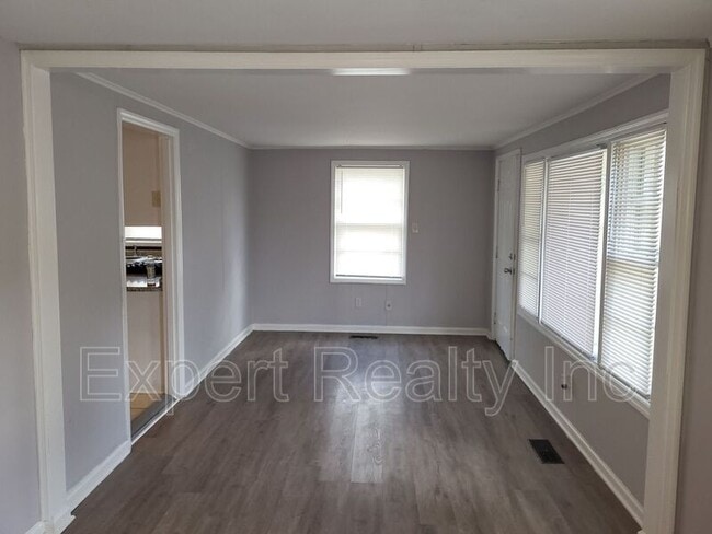 Photo - 203 Silver Leaf Dr