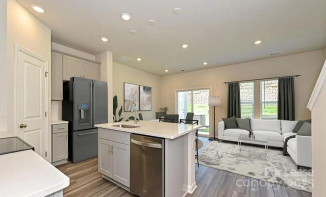 Photo - 3550 Backwater St Townhome