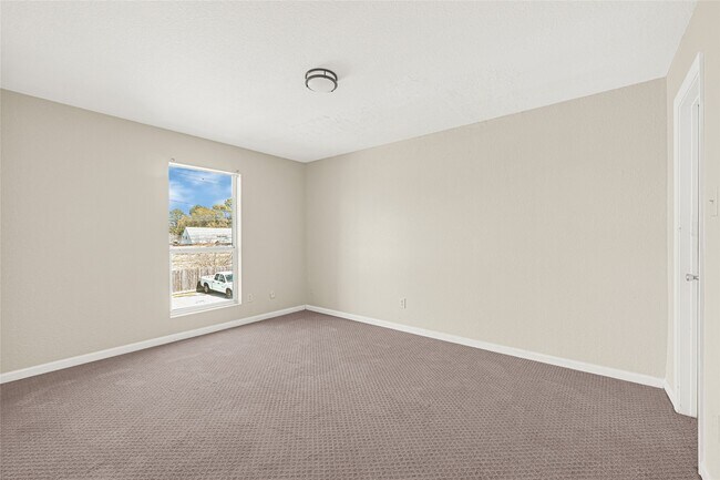 Photo - 8100 Creekbend Dr Unit 162