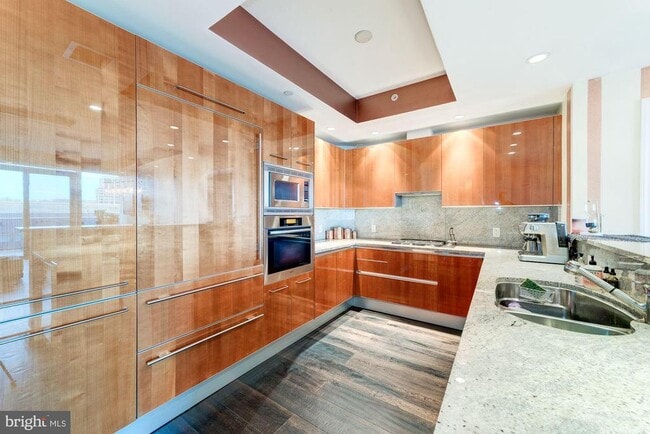 Photo - 1881 N Nash St Unidad 906