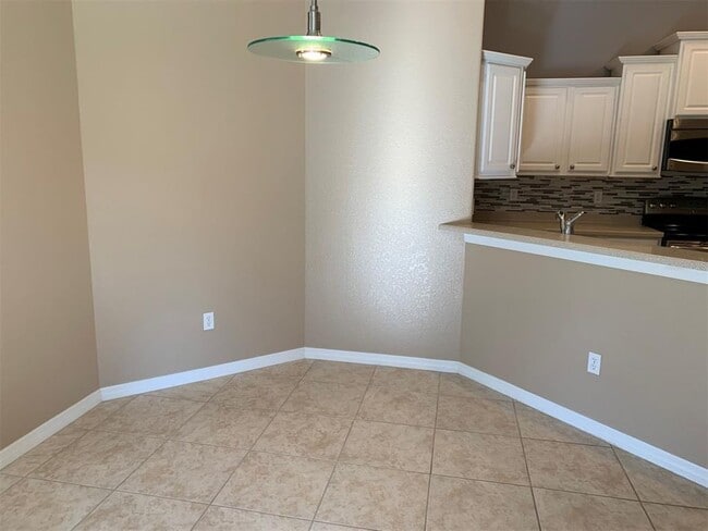 Photo - 5445 Shagbark Ct