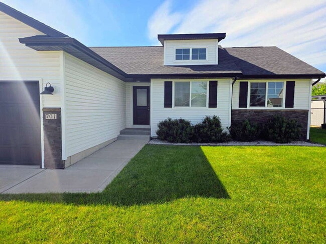 Photo - 701 Bradford Dr