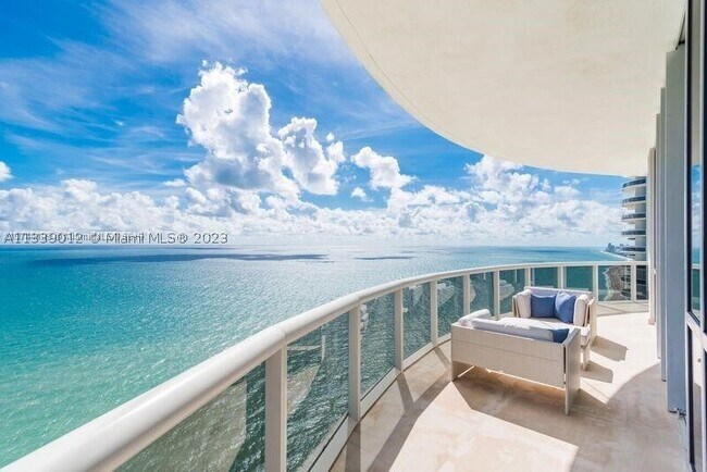 Building Photo - 16001 Collins Ave Unit 3201