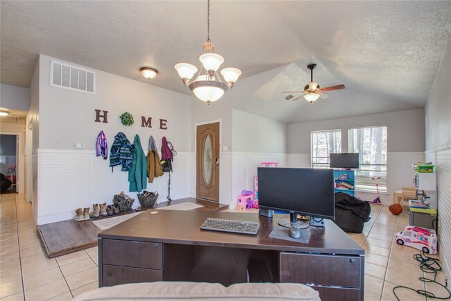 Photo - 5010 Village Springs Dr