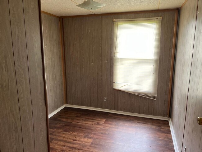 Photo - 3 Bedroom Singlewide Mobile Home