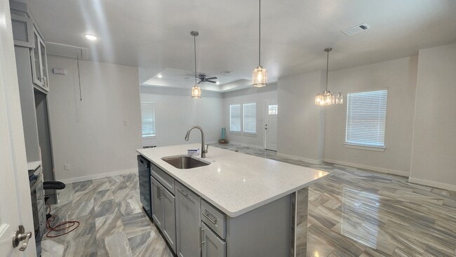 Photo - 313 Clarence St Unit Clarence 315