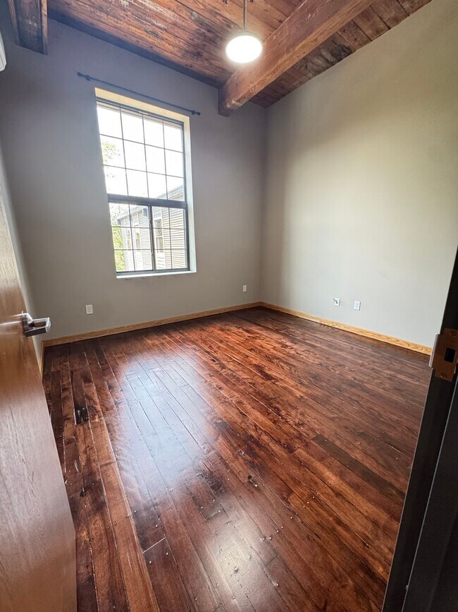 70 Webster St Unit 306