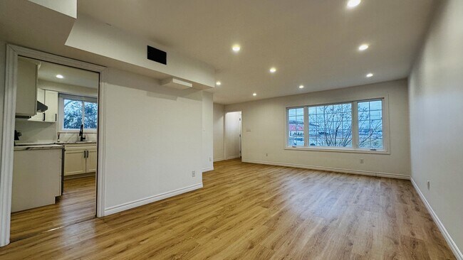 Photo - 246 Wellington St Unité A