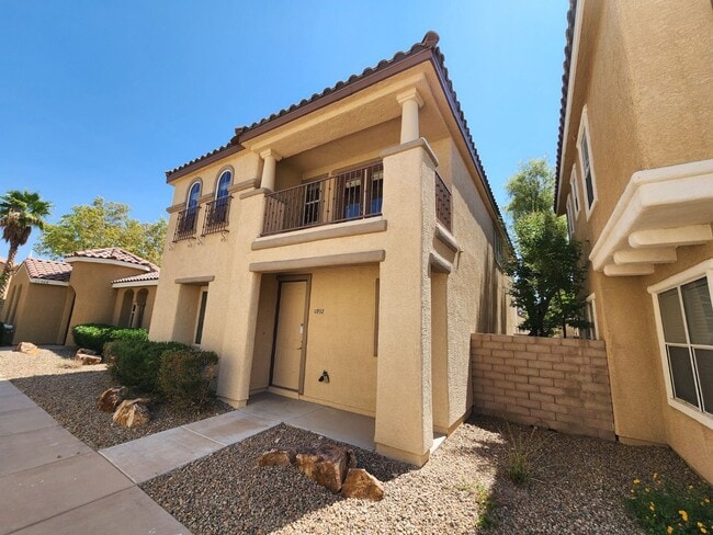 Building Photo - Beautiful Home in Summerlin