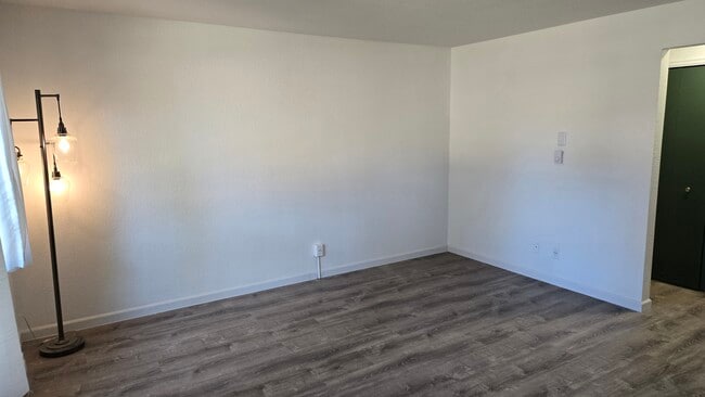 Photo - 2107 Chatalet Ln Unit Apt M