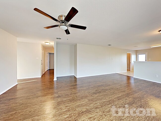 Photo - 2513 Thousand Oaks Dr
