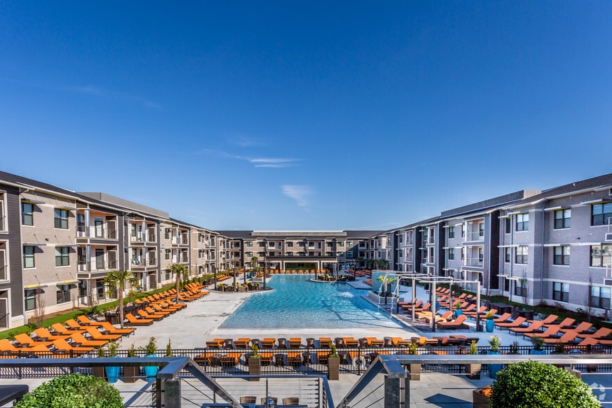 Largest privately owned pool in Arkansas