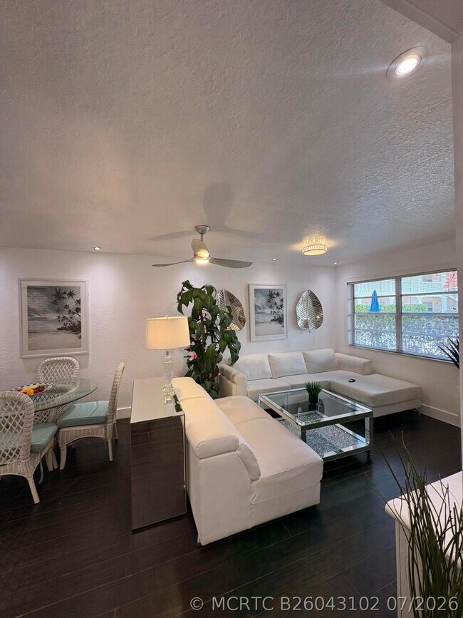 Photo - 601 SE 5th Ct Unit 102