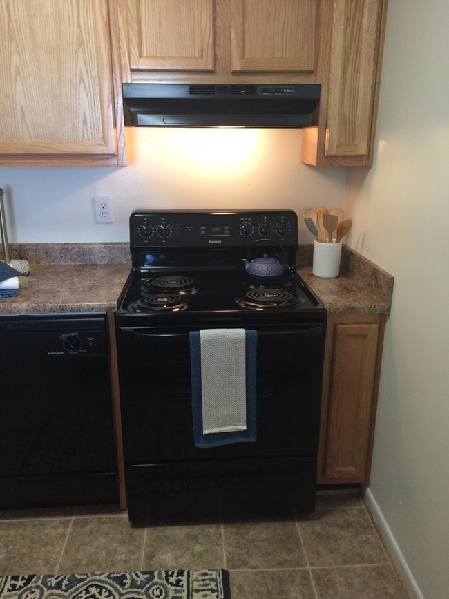 Photo - Thousand Oaks Apartments & Townhomes