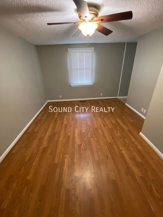 Photo - 3533 Albee Dr Unit 3533