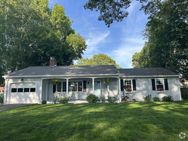 Building Photo - 82 Fenwood Dr Rental