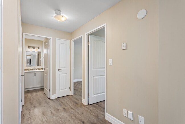 Photo - Amherst Village