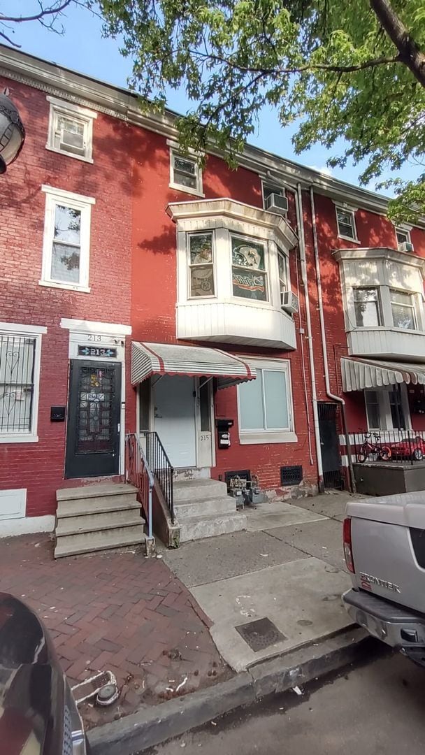 Photo - 215 S 4th St Unit 2 R