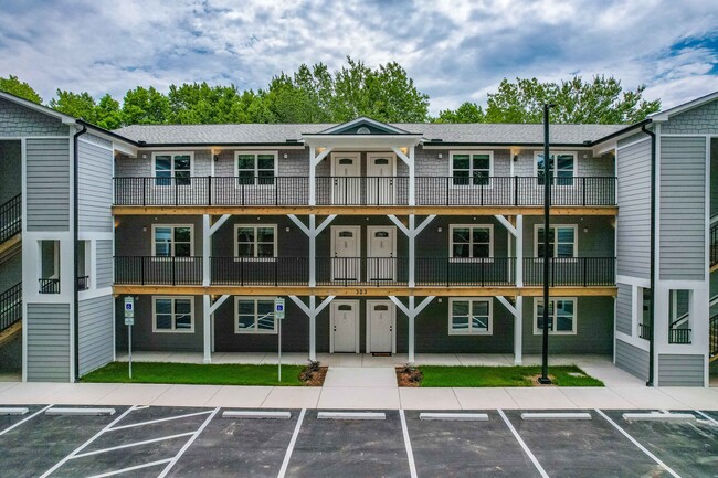 Linwood Creek Apartments - Linwood Creek Apartments