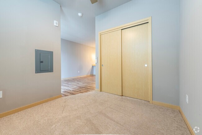 STUDIO, 1BA - 554SF - Bedroom