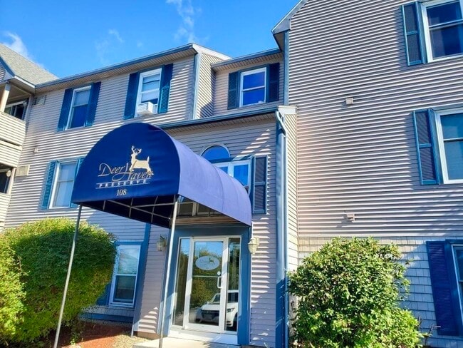 Building Photo - 108 Eastern Ave Unit 304